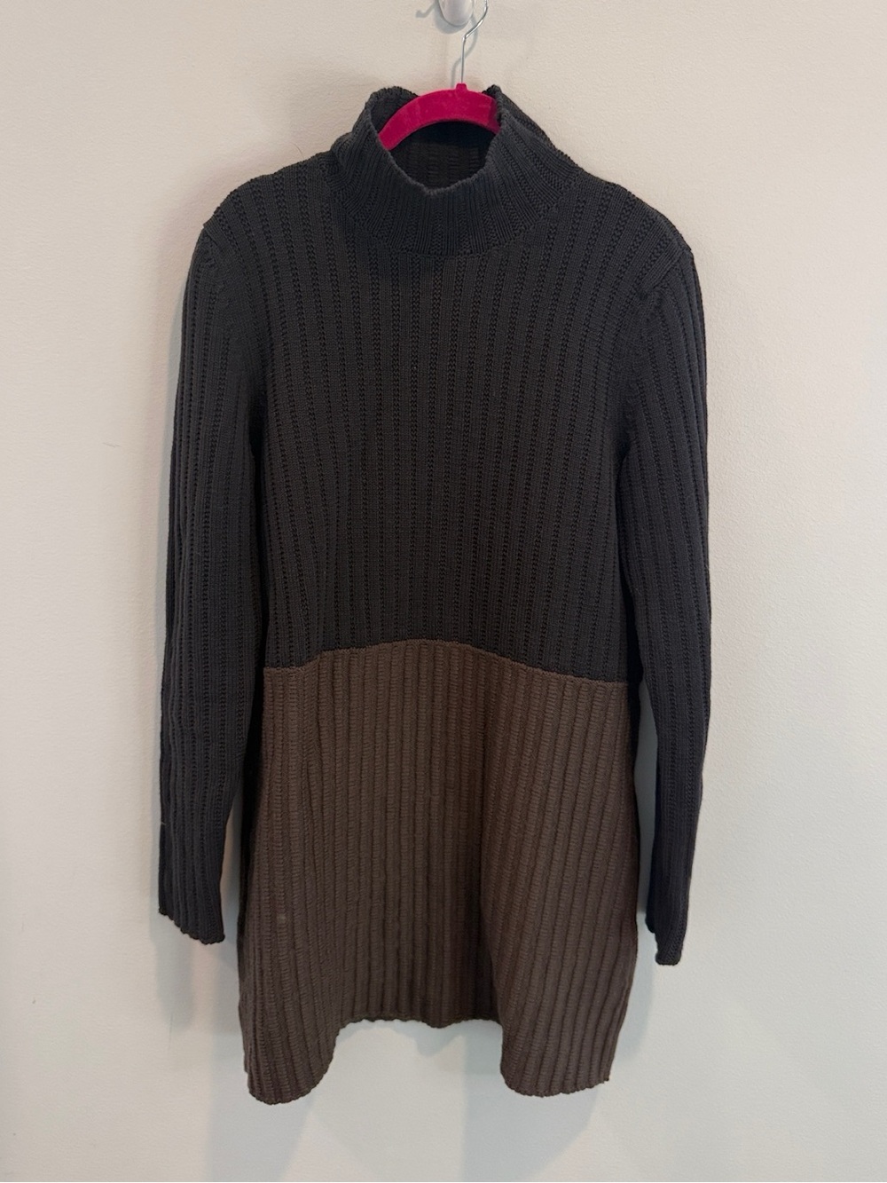 Marni 100% virgin wool tunic length turtleneck sweater IT42/US8